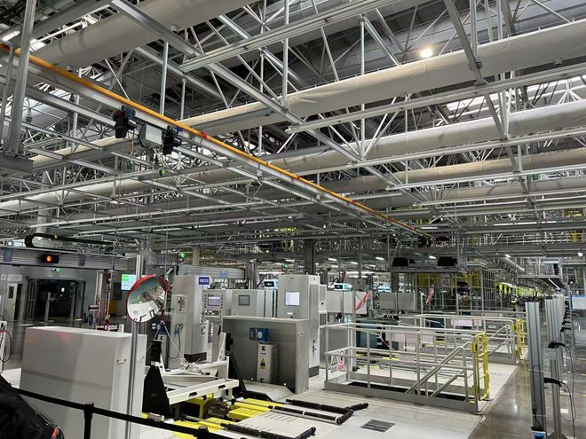 長安攜手華為、聯(lián)通打造數(shù)智工廠 每60秒一輛新車下線的制造新范式